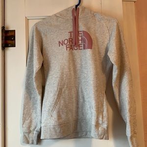 Women’s North Face Sweatshirt